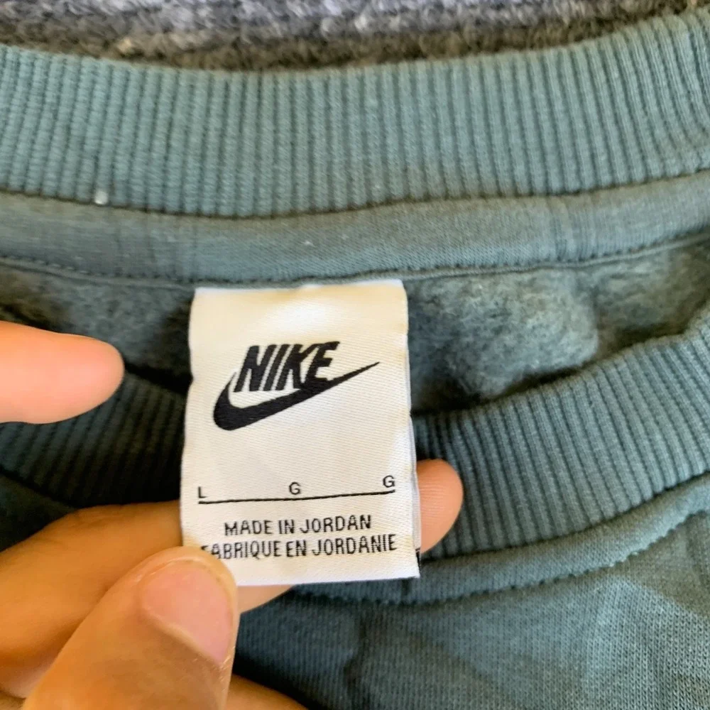 Nike Sweatshirt Girls Large Green Good Pullover Fleece Logo HM6527-338